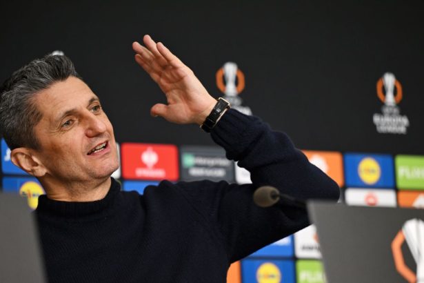 razvan lucescu uimit de ceea ce i s a intamplat dupa fcsb paok un gest formidabil nu m am asteptat 67b7a39680f03