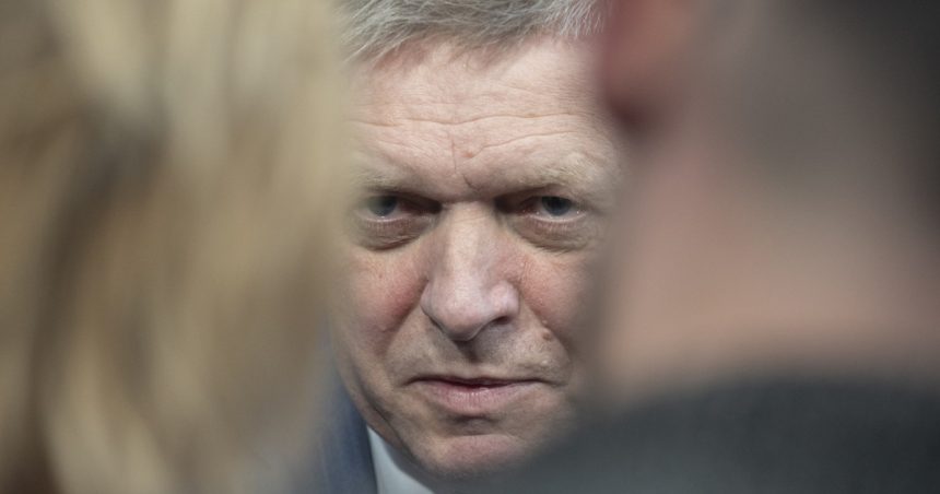 reactia ucrainei dupa ce a fost acuzata ca vrea sa rastoarne guvernul premierului slovac robert fico 679e546f18c50