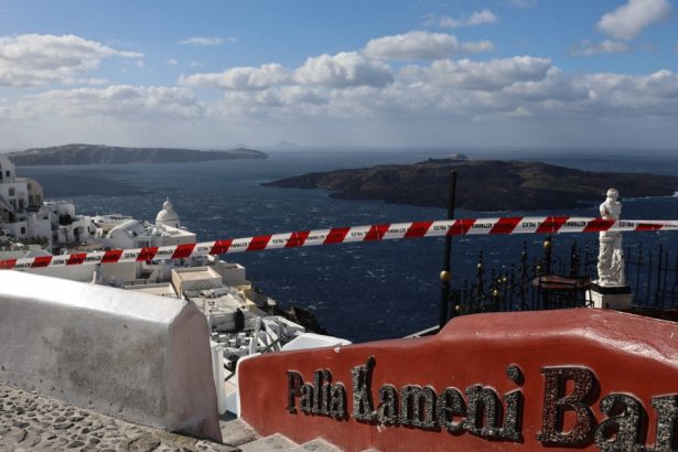 santorini inca zguduita de cutremure cel mai mare cu o magnitudine de peste 5 expert ne aflam la jumatatea drumului 67a4baec8d18c