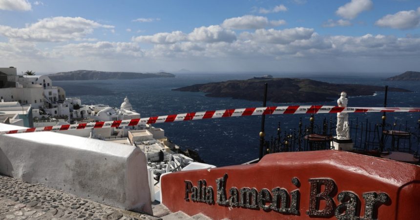 santorini inca zguduita de cutremure cel mai mare cu o magnitudine de peste 5 expert ne aflam la jumatatea drumului 67a4baec8d18c