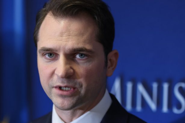 sebastian burduja ii raspunde lui nicusor dan primaria capitalei are datorii imense la elcen 67b5cdb8e4bf0