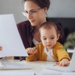 stimulente financiare pentru nou nascuti in 2025 ce sume de bani primesc parinti de la stat in primii ani de viata ai copilului 67a6f09ef1cee