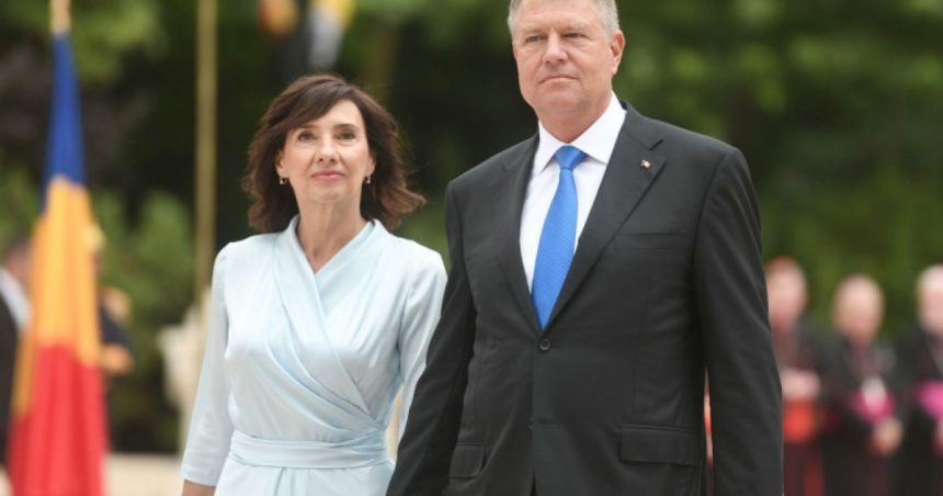 Tanczos Barna, despre procedura prin care statul trebuie să recupereze bani de la familia Iohannis: Este una foarte complicată 1 tanczos barna despre procedura prin care statul trebuie sa recupereze bani de la familia iohannis este una extrem de complicata 67ac2c16c95d5