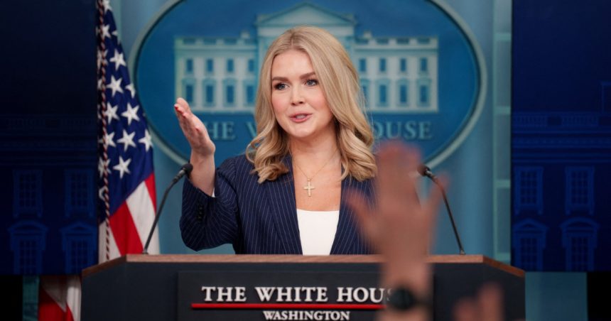 Trei deținuți, inclusiv un american, au fost eliberați de Belarus și predați autorităților din SUA, conform anunțului Casei Albe. 1 trei detinuti printre care si un american au fost eliberati de belarus si predati autoritatilor sua anuntul casei albe 67ad0612bbac9