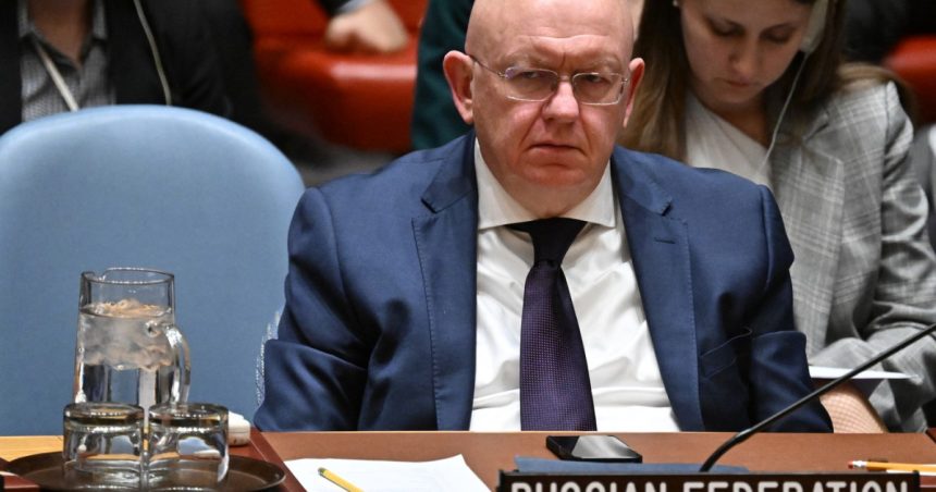 Trimisul Rusiei la ONU afirmă că „faza fierbinte” a războiului din Ucraina s-ar putea „încheia în curând”, odată cu noua administrație SUA. 1 trimisul rusiei la onu spune ca faza fierbinte a razboiului din ucraina s ar putea incheia in curand cu noua administratie sua 67b3a49fe23e7