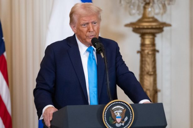 trump vrea ca sua sa preia fasia gaza si ca palestinienii sa fie relocati permanent o vom detine si o vom dezvolta 67a30a919ee28