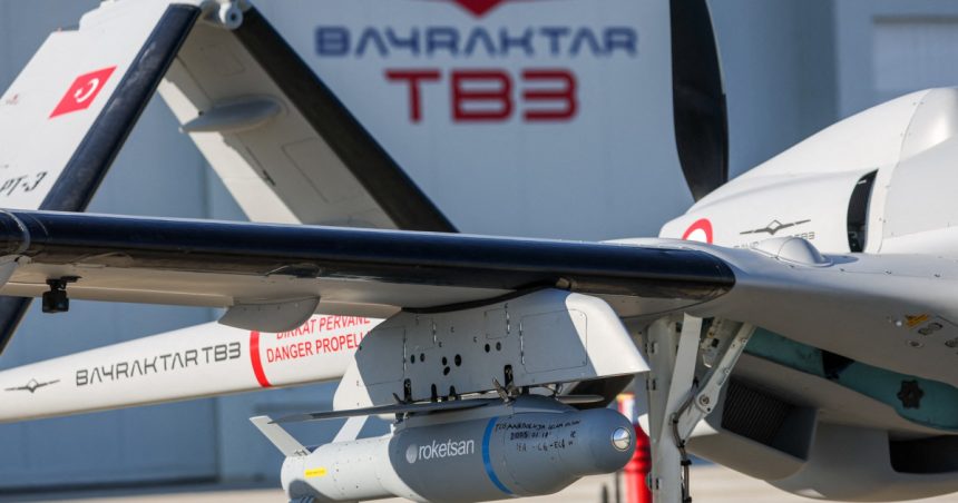 ucraina se pregateste deja pentru relansarea industriei militare post razboi viitorii angajati ai fabricii baykar cursuri in turcia 67bf4dac95694