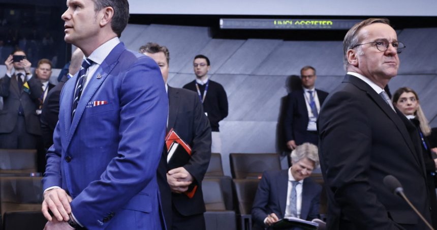 UE, surprinsă de planurile lui Trump cu Putin referitoare la războiul din Ucraina. Liderii europeni par debusolați și dezbinați. 1 ue luata prin surprindere de planurile lui trump cu putin privind razboiul din ucraina liderii europeni par debusolati si dezbinati 67ae1534ac768