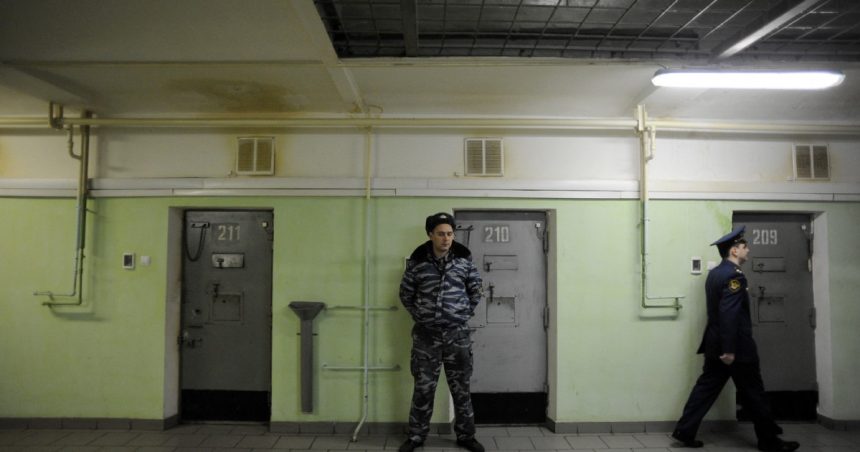 un american a fost arestat pe un aeroport din moscova la doua zile dupa ce rusii l au eliberat pe marc fogel ce acuzatii i se aduc 67af2762f29cd