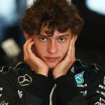 un pilot din formula 1 a dat examenul pentru permisul auto dupa ce semnase contractul cu mercedes 679dfc63b4d89