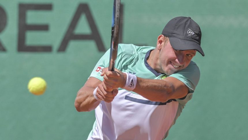 unde a ajuns sa joace filip jianu marea speranta a tenisului romanesc meci de 100 de minute ca sa bata locul 440 atp 67bf0a57c851f