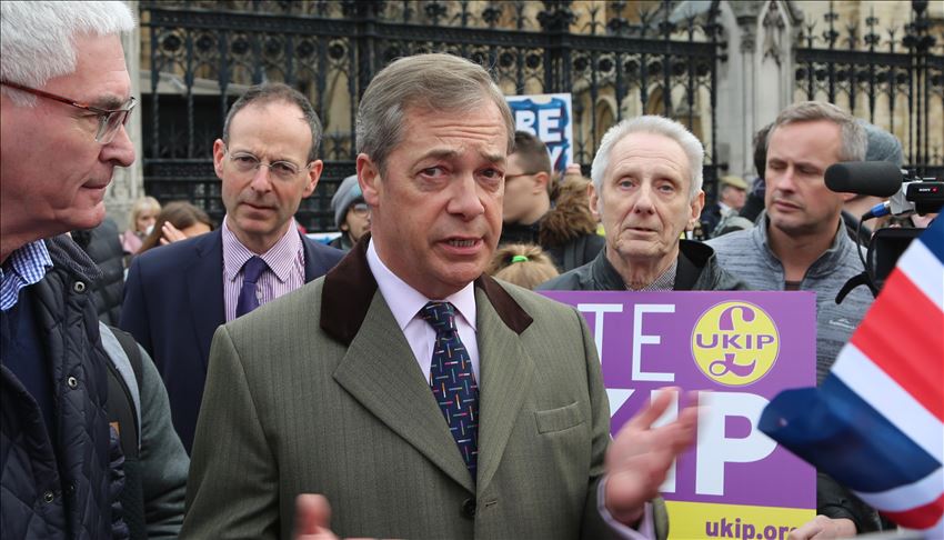 Valul naționalist a ajuns și în Marea Britanie: Partidul UKIP, cea mai populară formațiune din Regat în istoria sa. 1 valul nationalist a ajuns si in marea britanie partidul ukip pentru prima data in istoria sa cea mai populara formatiune din regat 67a24ebc0ec48