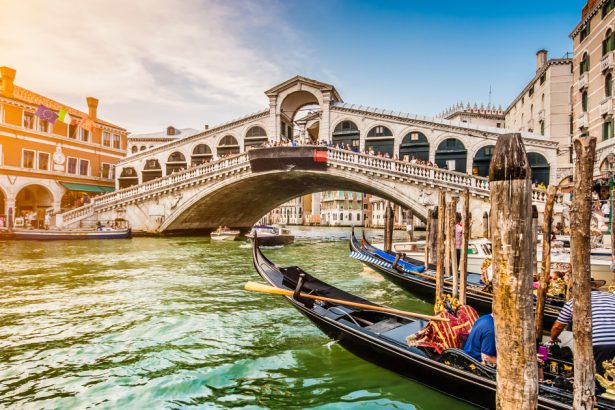 venetia va mentine taxa de acces in oras pentru turisti in timpul zilei pentru a combate supraturismul 67aadab92fba5