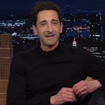 video adrien brody protagonistul unei intamplari amuzante la filmarile pentru the brutalist un make up artist a vrut sa i indeparteze nasul 67a9dde4eb1d7