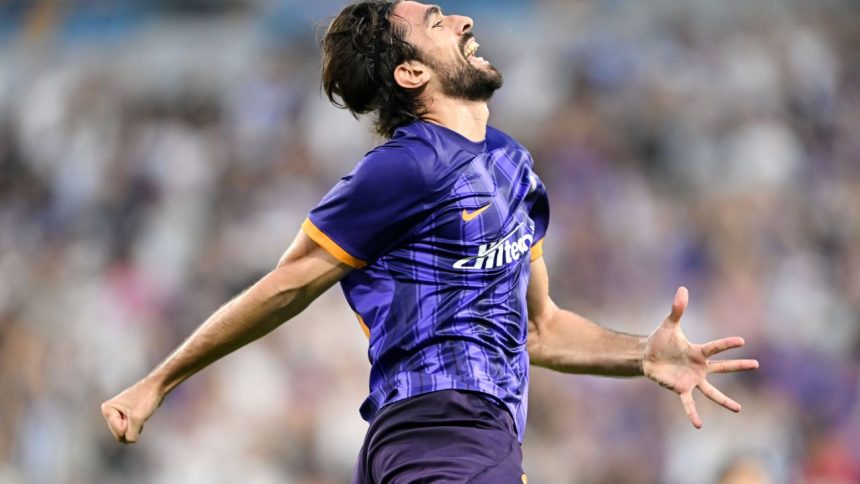 Andrea Compagno, atacant de Champions League, a marcat la debut! 1 video andrea compagno atacant de champions league italianul a marcat chiar la debut 67adedeed9004