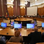 Bugetul de stat pe 2025, dezbătut în Parlament, după discuții în comisii care s-au prelungit până la 5 dimineața 1 video bugetul de stat pe 2025 dezbatut in parlament dupa ce discutiile din comisii s au prelungit pana la 5 dimineata 67a3627537d08