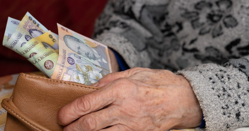 Când primesc pensionarii cu venituri mici prima tranșă din ajutorul de 800 de lei: Anunțul premierului Marcel Ciolacu. 1 video cand primesc pensionarii cu venituri mici prima transa din ajutorul de 800 de lei anuntul premierului marcel ciolacu 67adc45d437ba