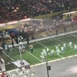 video ce nu s a vazut la show ul lui kendrick lamar de la super bowl un protestatar a urcat pe scena ce a urmat 67a99a87c8de3