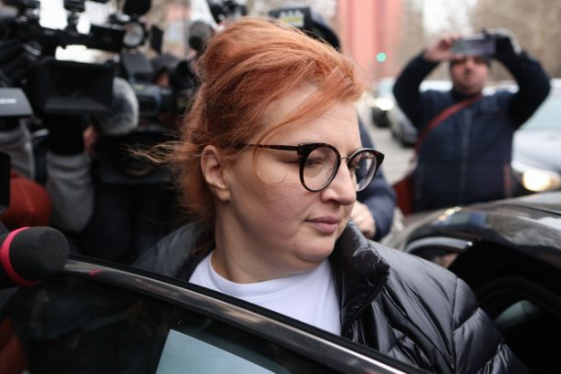 video cum ar fi protejat ioana basescu gruparea nordis martor m a pus sa semnez sa nu fac remarci negative la adresa companiei 67a784a59f276