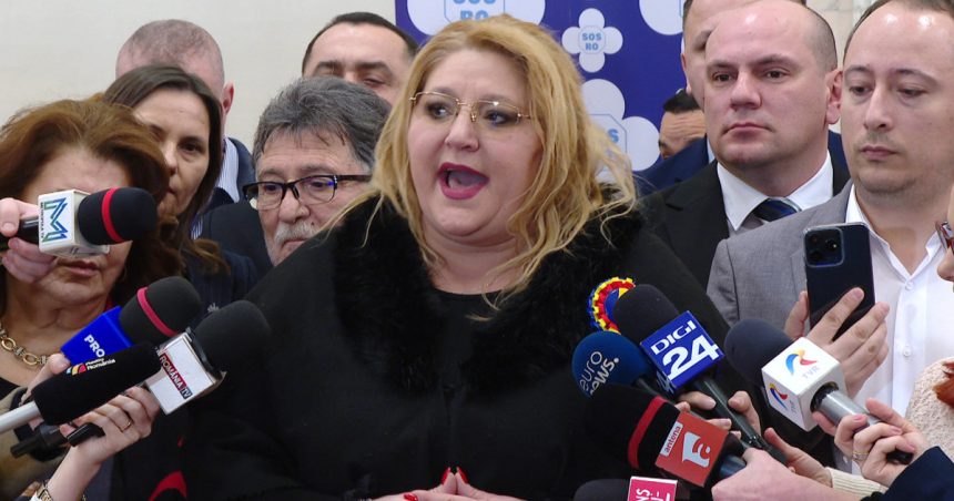 Diana Şoşoacă, derapaj în Parlament. Președinta SOS România a jignit jurnaliștii și l-a lăudat din nou pe Ceaușescu. 1 video diana sosoaca derapaj in parlament presedinta sos romania a jignit jurnalistii si l a laudat din nou pe ceausescu 67b3508d09c8c