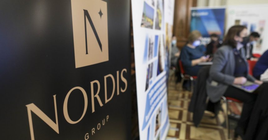 Dosarul Nordis: peste 450 de păgubiți au semnat o petiție și cer modificarea legii, inclusiv bolnavi cronici. 1 video dosarul nordis peste 450 de pagubiti au semnat o petitie si cer sa fie schimbata legea printre acestia se afla si bolnavi cronici 67a494403c8af