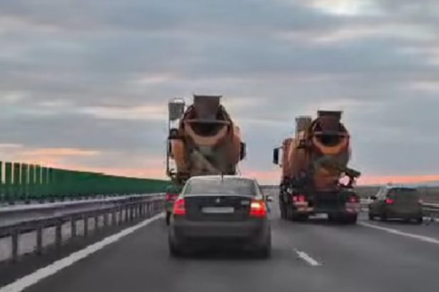 video doua betoniere aroganta pe a7 ce sanctiuni au dat politistii dupa ce doi soferi le au depasit pe banda de urgenta 67a24244acc9f