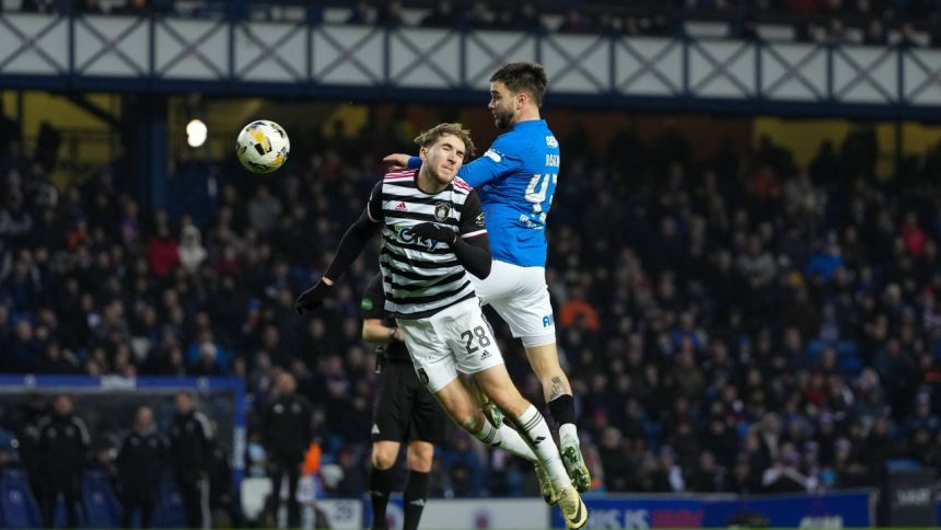 video eroul roman de pe ibrox ul lui ianis hagi prezentat in exclusivitate de sport ro am mers la academia hagi dar nu mi a placut 67adce3c1d6ac