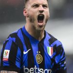 Gol fabulos Marko Arnautovic, voleu din afara careului în Inter - Lazio, sfert de finală din Coppa Italia transmis de VOYO! 3 video exclusiv gol fabulos marko arnautovic voleu din afara careului in inter lazio sfert de finala din coppa italia transmis de voyo 67bedca34cda0