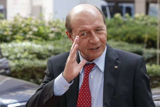 video exclusiv traian basescu a sunat selectionerul care a crezut ca totul e o gluma l am cunoscut dupa voce telefonul lui mi a dat un imbold 67a0601000504