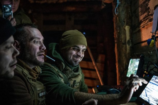 video filmari uav operatorii de drone si puscasii marini au oprit asaltul rusilor in sectorul pokrovsk 67a214711c3b7