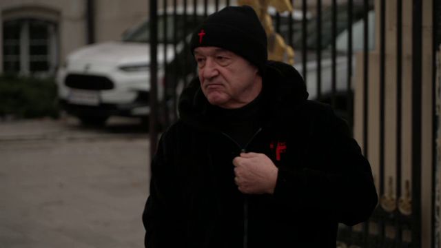 Gigi Becali a făcut anunțul: cinci jucători sunt OUT: ”Nu mai are rost” 1 video gigi becali a facut anuntul cinci jucatori sunt out nu mai are rost 67a0e5b47c48c