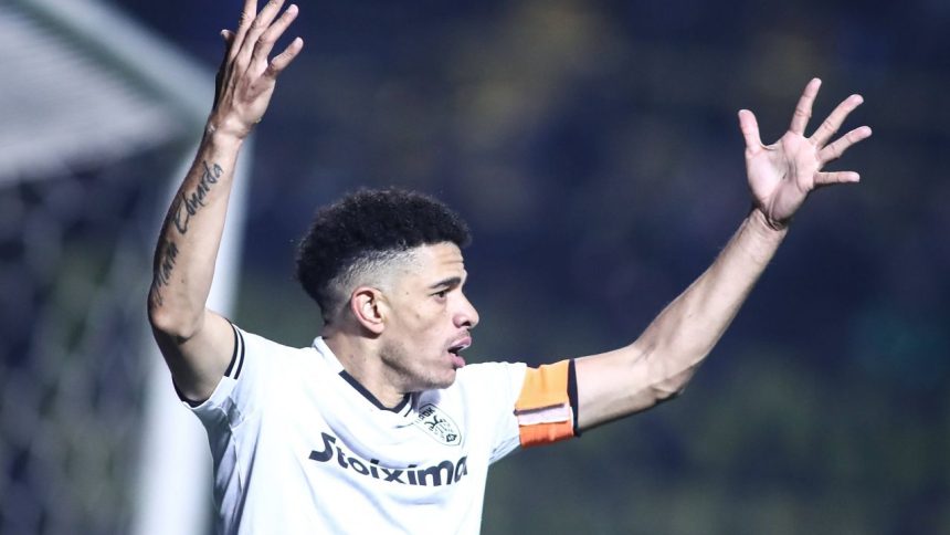 video grecii au turbat faza care a aruncat in aer paok salonic fcsb in prelungirile primei parti 67ae65668ac04