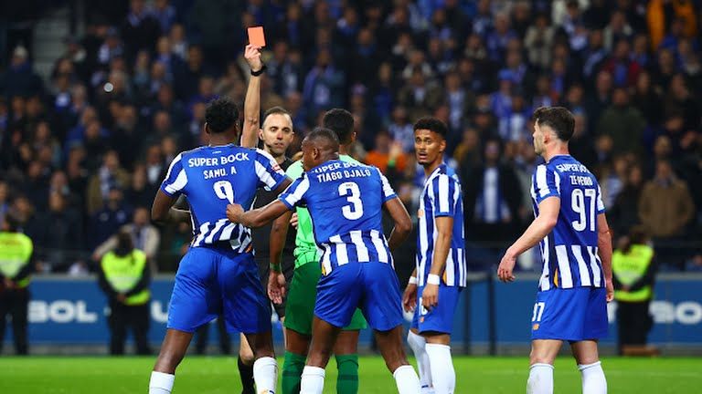 video haos total in derby ul porto sporting gol cu var in 904 pentru unii cartonase rosii in 907 si 908 pentru altii 67a73a3f5b859