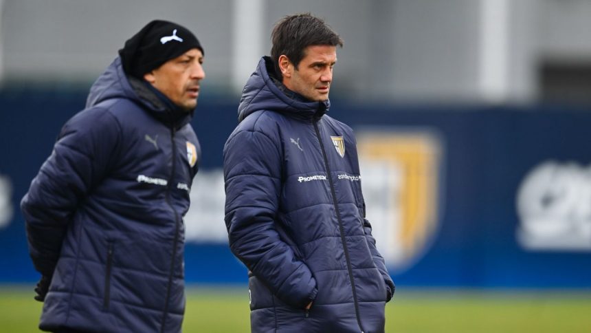 video imagini de la primul antrenament al lui cristi chivu la parma cum si a incurajat jucatorii 67b4eedb3c37b