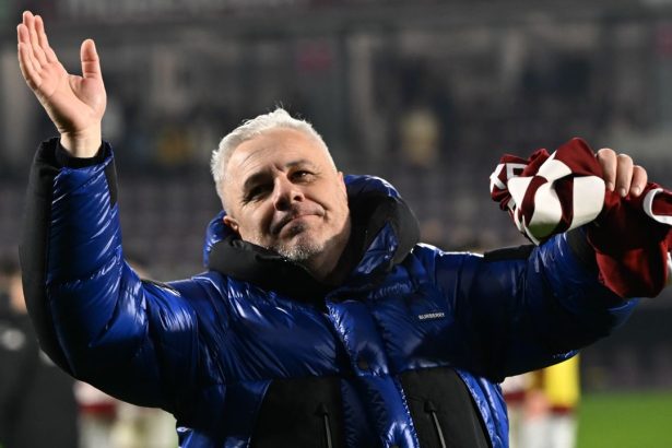 video marius sumudica ironii la adresa fcsb ului in campionat au 2 3 000 de fani dar se umfla pana la 7 mii 67b22fb79d9b1