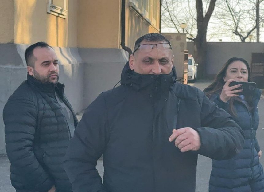 video politistul de la transporturi din navodari retinut in dosarul sacalului a primit arest la domiciliu ce spune avocatul acestuia 67adfda149361