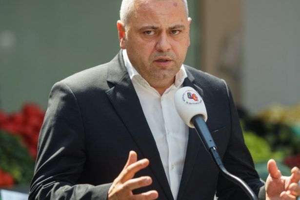 video reactie dura a ministrului barbu fata de boicotul lui calin georgescu jos labele de pe fermierii si procesatorii romani 67a9e23cb906f