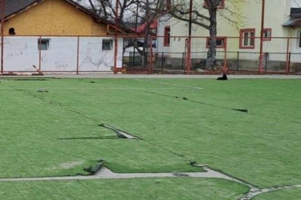 video romania educata scoala printre ruine cioburi si caini maidanezi intr o comuna din gorj director eu nu i am vazut 67a594988a630