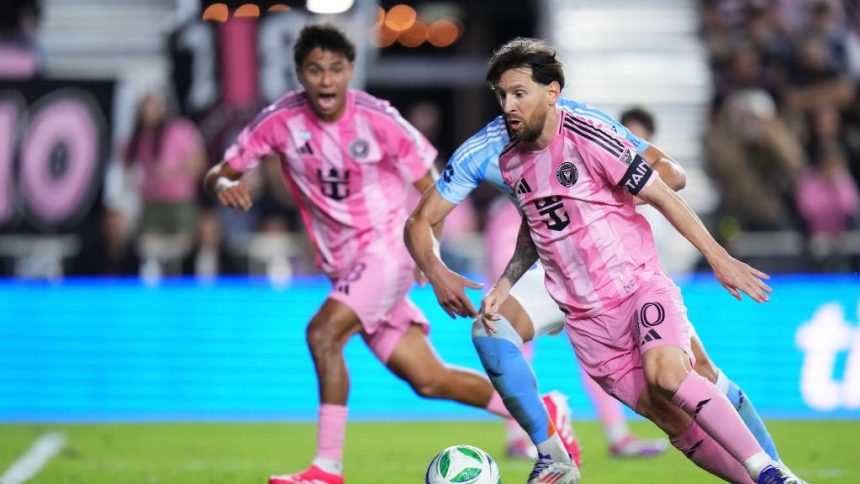 video sub privirile serenei williams lionel messi a facut spectacol la primul meci din noul sezon mls 67baf2d995e2c