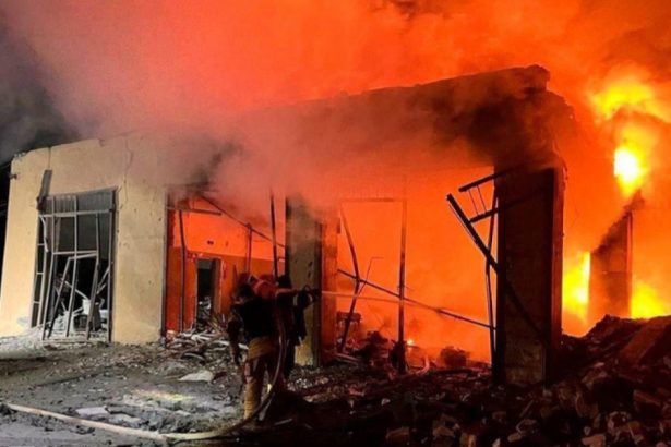 videofoto atac masiv al rusiei cu drone si rachete asupra ucrainei explozii in kiev distrugeri in odesa un mort si mai multi raniti 67bad33d249d5