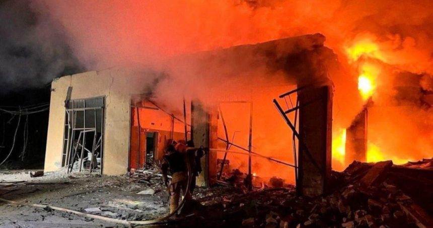 videofoto atac masiv al rusiei cu drone si rachete asupra ucrainei explozii in kiev distrugeri in odesa un mort si mai multi raniti 67bad33d249d5