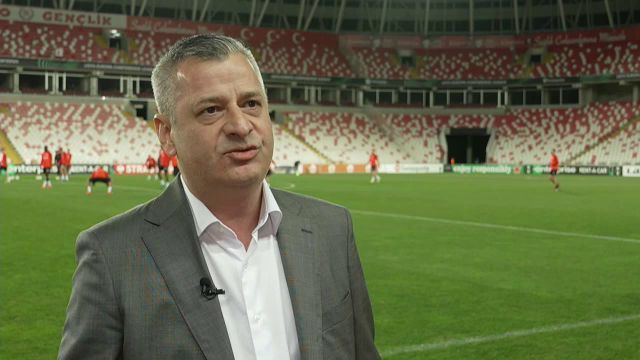 vine pancu ioan varga i a decis viitorul lui dan petrescu pe banca lui cfr cluj 67aba64fc7d71