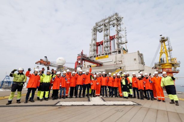 vizita importanta la platforma transocean barents romania face pasi mari in asigurarea independentei energetice prin proiectul neptun deep 67af44ae3470b