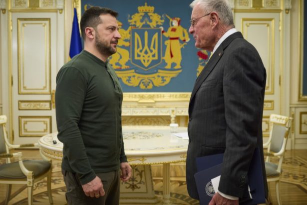 zelenski ucraina e pregatita pentru un acord puternic de investitii si securitate cu sua axios trump isi imbunatateste oferta 67b853b49e3cb