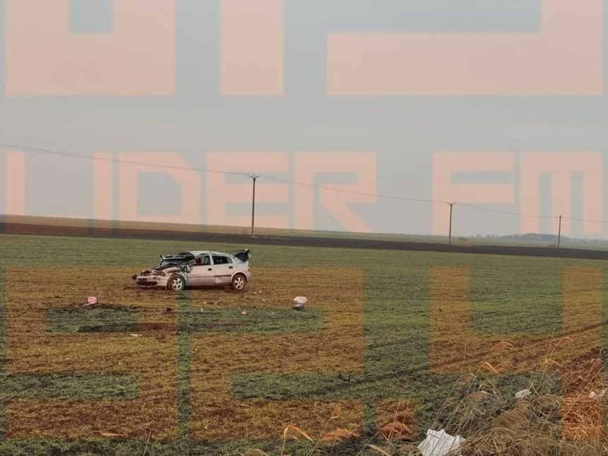 accident grav un tanar de 23 de ani in stare critica dupa ce masina in care se afla s a rasturnat pe camp 67c47fbf76307