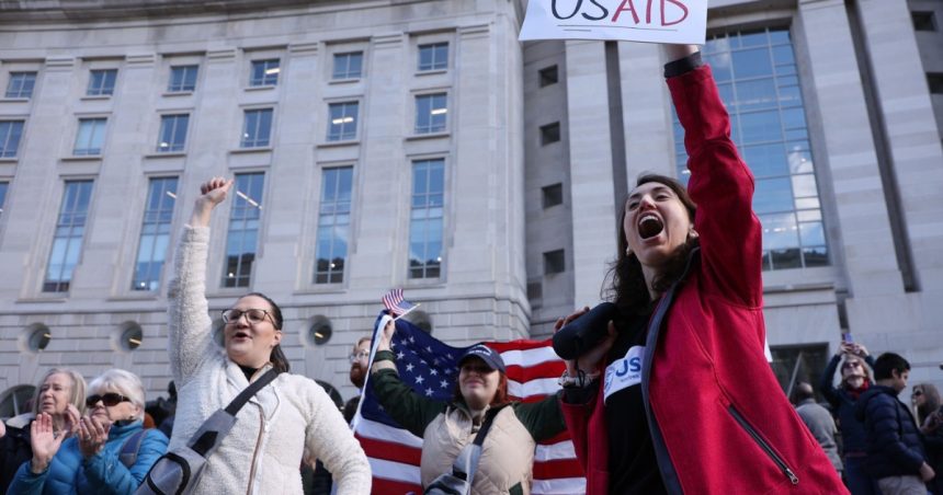administratia trump starneste un scandal juridic curtea suprema obliga usaid sa plateasca 19 miliarde de dolari 67c880ceb6b27