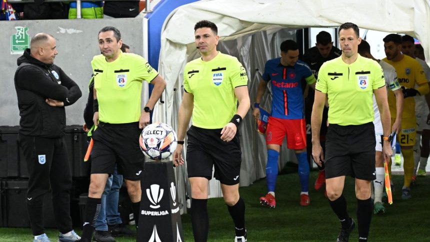 al doilea galben la ngezana dar craiova inexplicabil de slaba verdictul specialistului dupa fcsb universitatea craiova 1 0 67ceb5d26383f