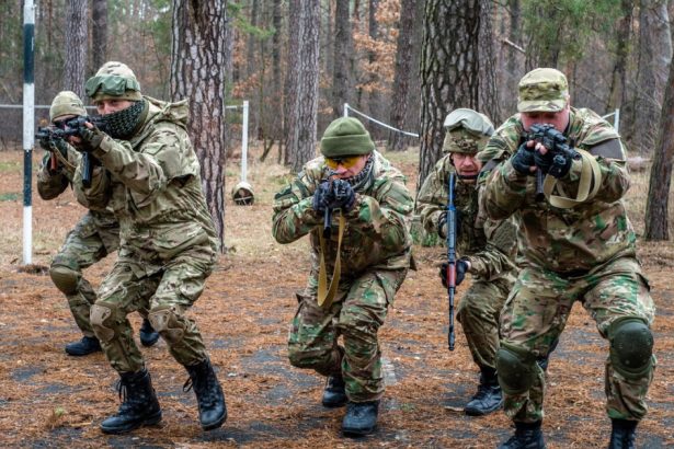 al treilea grup de luptatori voluntari in legiunea ucraineana au semnat contracte cu fortele armate ucrainene in polonia 67c334154c12e