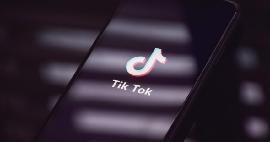 Albania restricționează accesul la TikTok. Opoziția denunță măsura ca fiind „un atac asupra libertății de exprimare” 1 albania taie accesul la tiktok opozitia considera masura un atac asupra libertatii de exprimare 67c9d2c45b5c7
