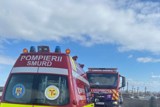 alerta la scoala din cuza voda intervin pompierii cu smurd autospeciala pentru victime multiple si autospeciala de cerecetare cbrn 67d16173f04b2